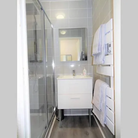 Frejus 5 Min Centre Studio Piscine Clim Tennis Pk Apartament
